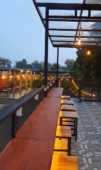 Rooftop menjelang malam